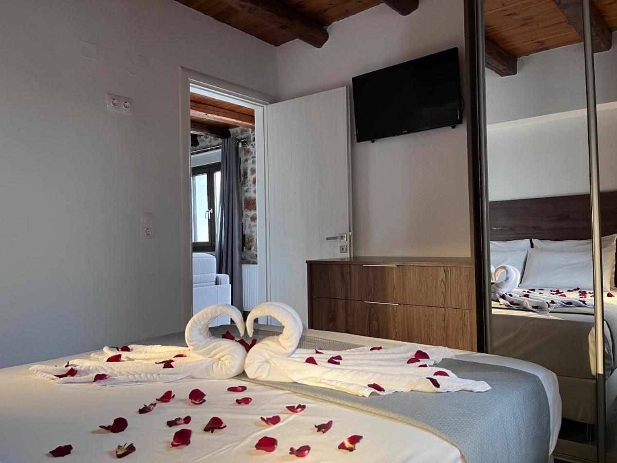 Double Bee Villa With Private Pool Agios Konstantinos  エクステリア 写真