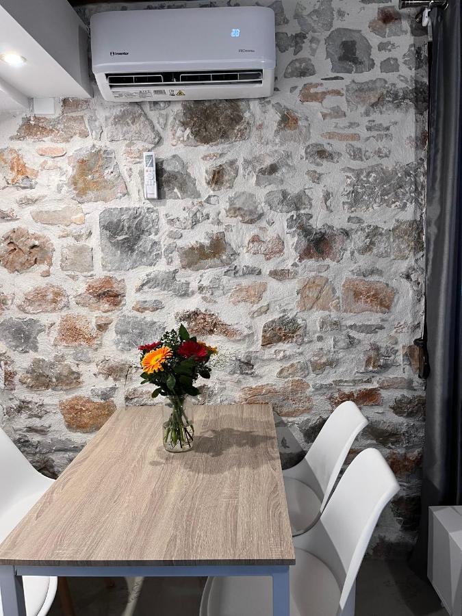Double Bee Villa With Private Pool Agios Konstantinos  エクステリア 写真