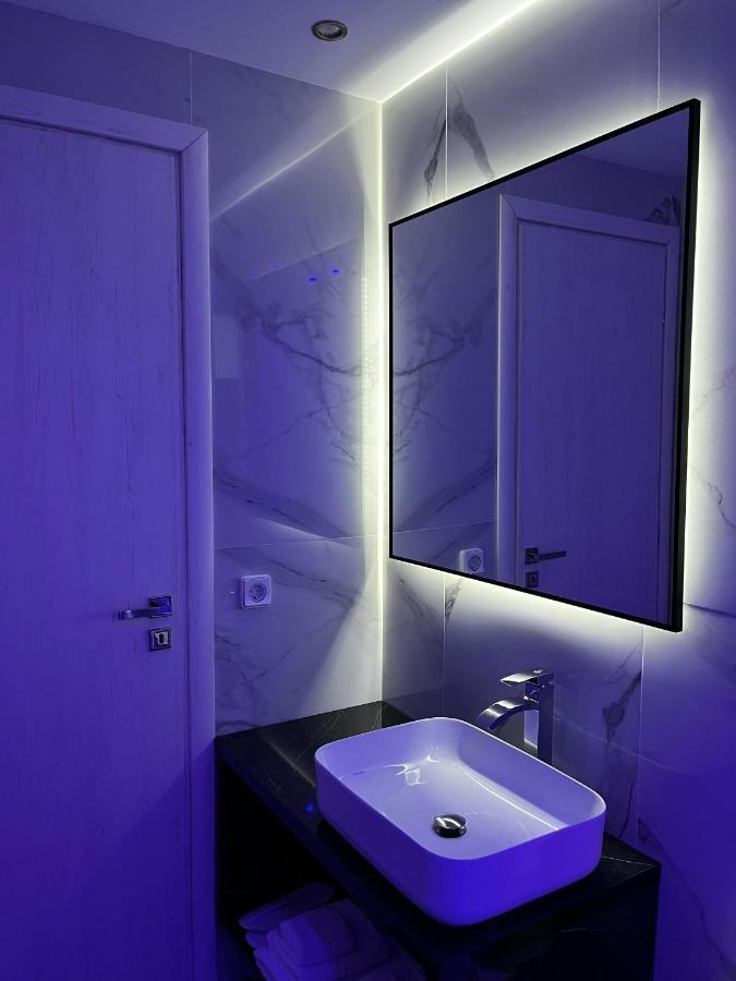 Double Bee Villa With Private Pool Agios Konstantinos  エクステリア 写真