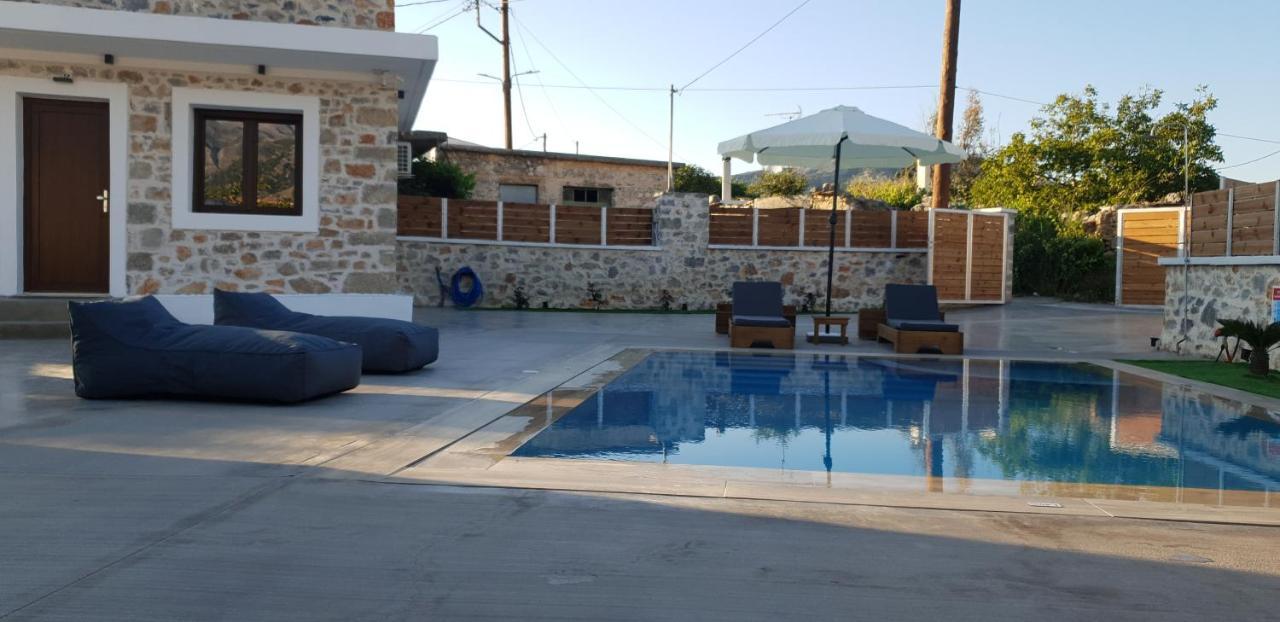 Double Bee Villa With Private Pool Agios Konstantinos  エクステリア 写真