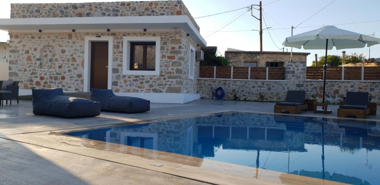 Double Bee Villa With Private Pool Agios Konstantinos  エクステリア 写真