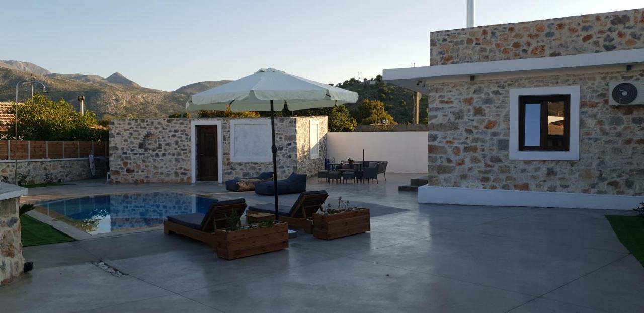 Double Bee Villa With Private Pool Agios Konstantinos  エクステリア 写真